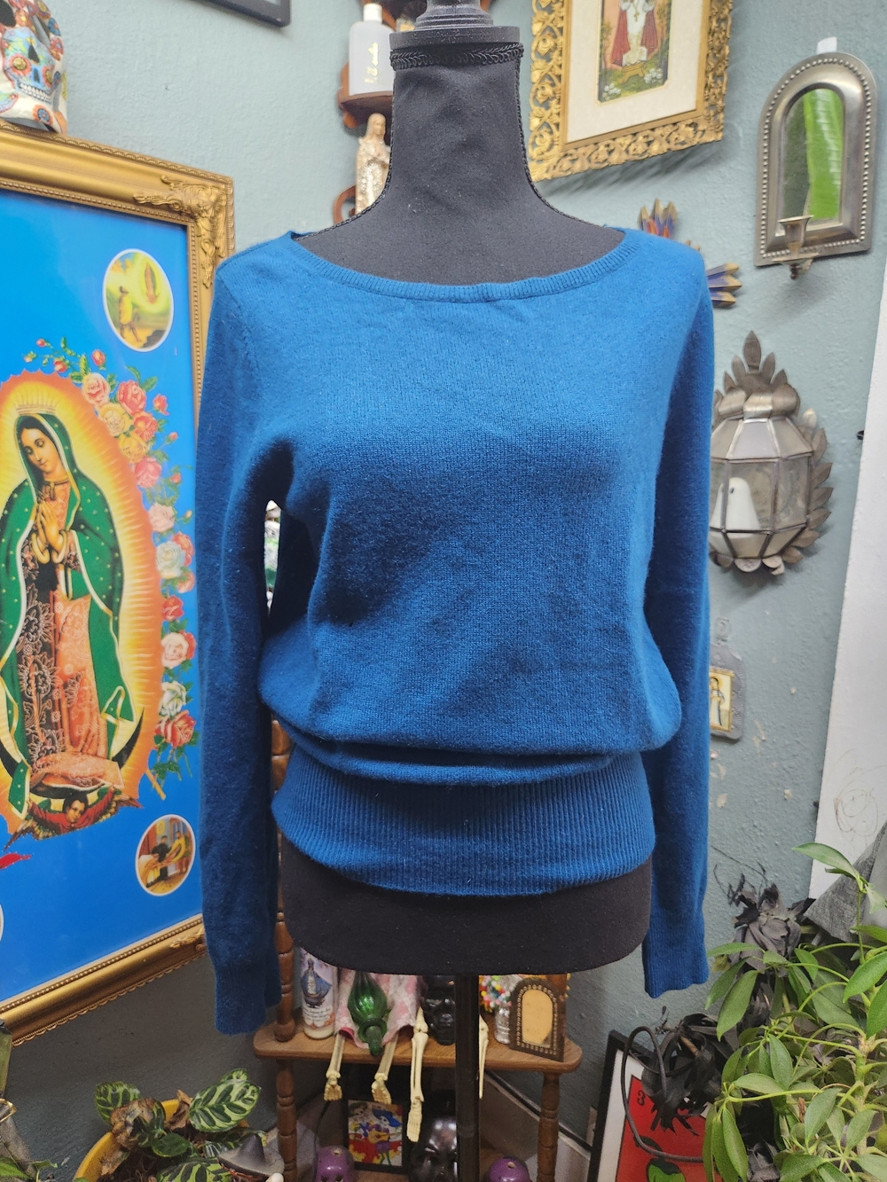 Neiman Marcus Teal Blue Scoop Neck Cashmere Sweater